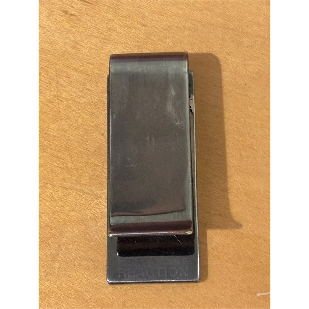 Kenneth Cole Reaction Textured Dark Silver Pewter Tone Metal Money Clip